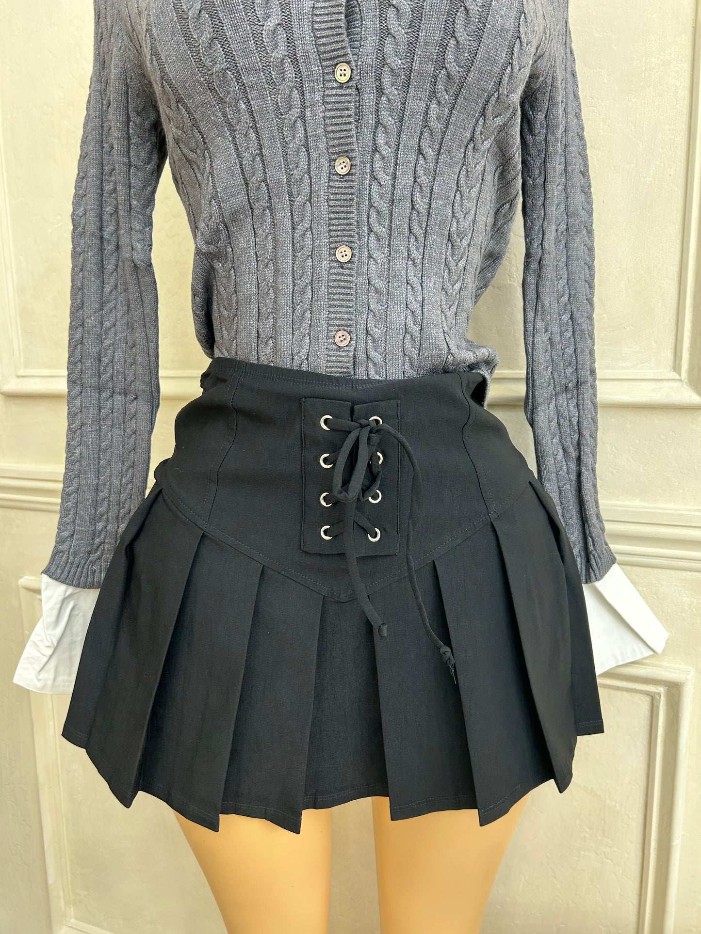 Black pleated skirt