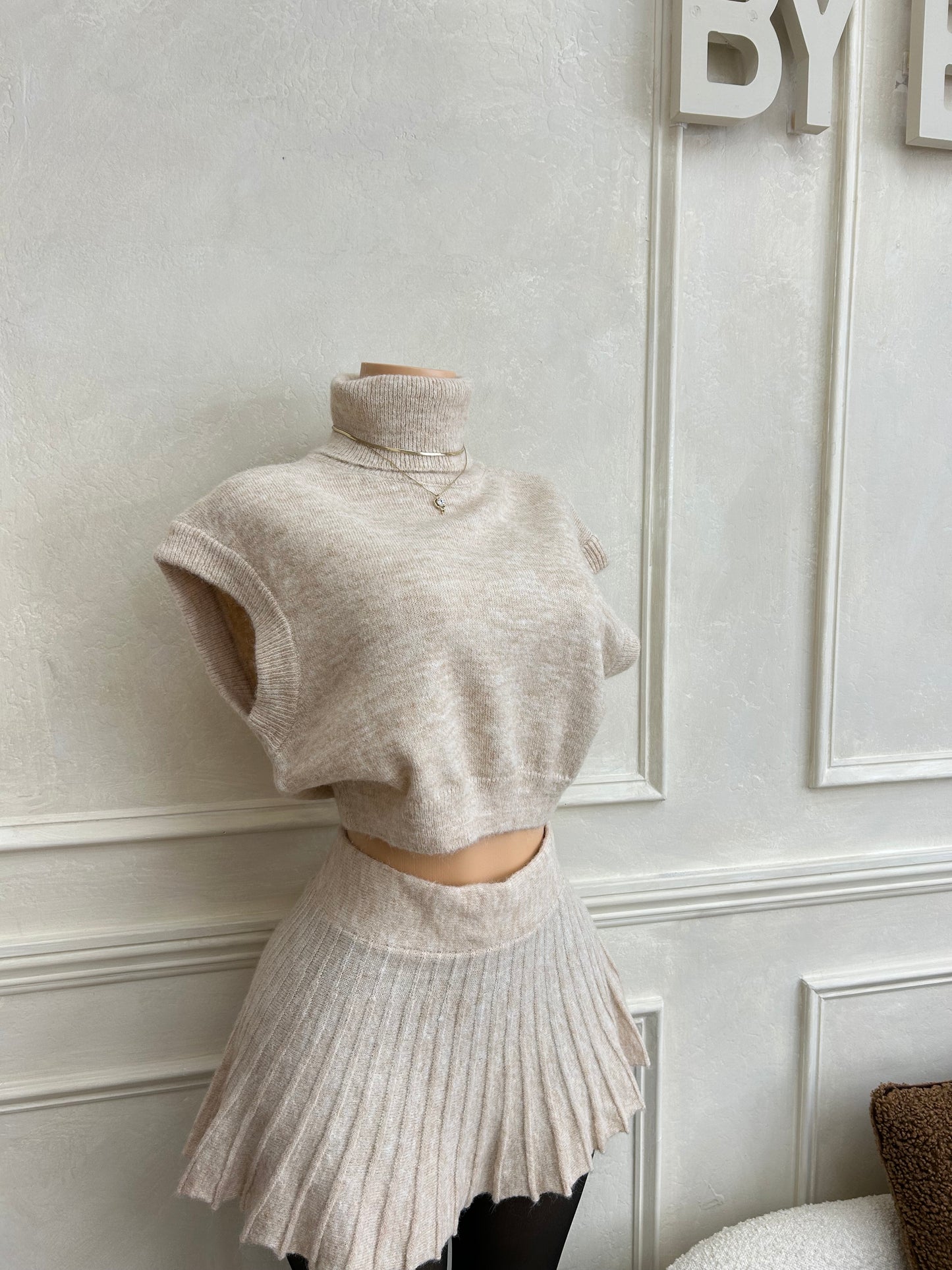 Cream pleated knit set