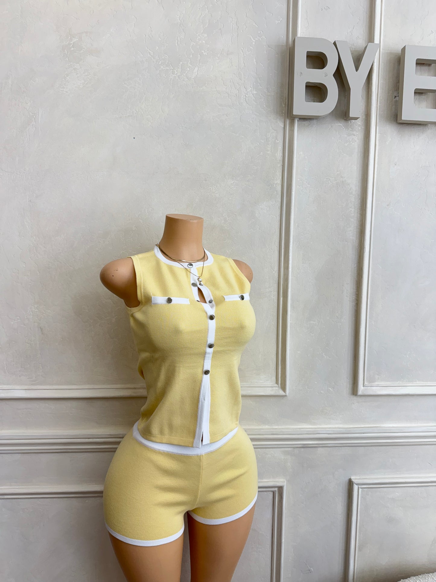 Butter yellow contrast knit short set
