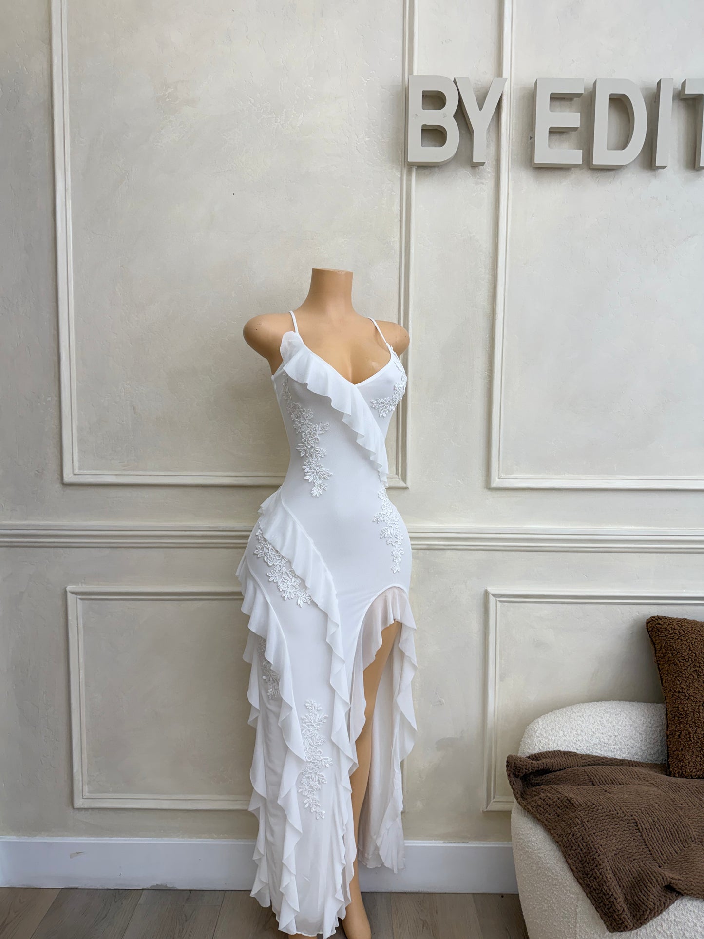 White mesh ruffle slit maxi dress