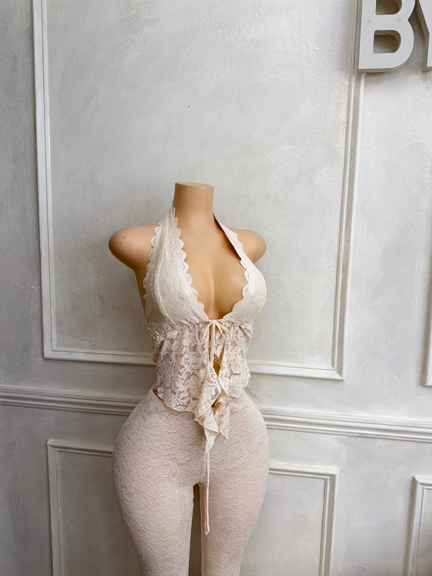 Stretch lace halter pant set