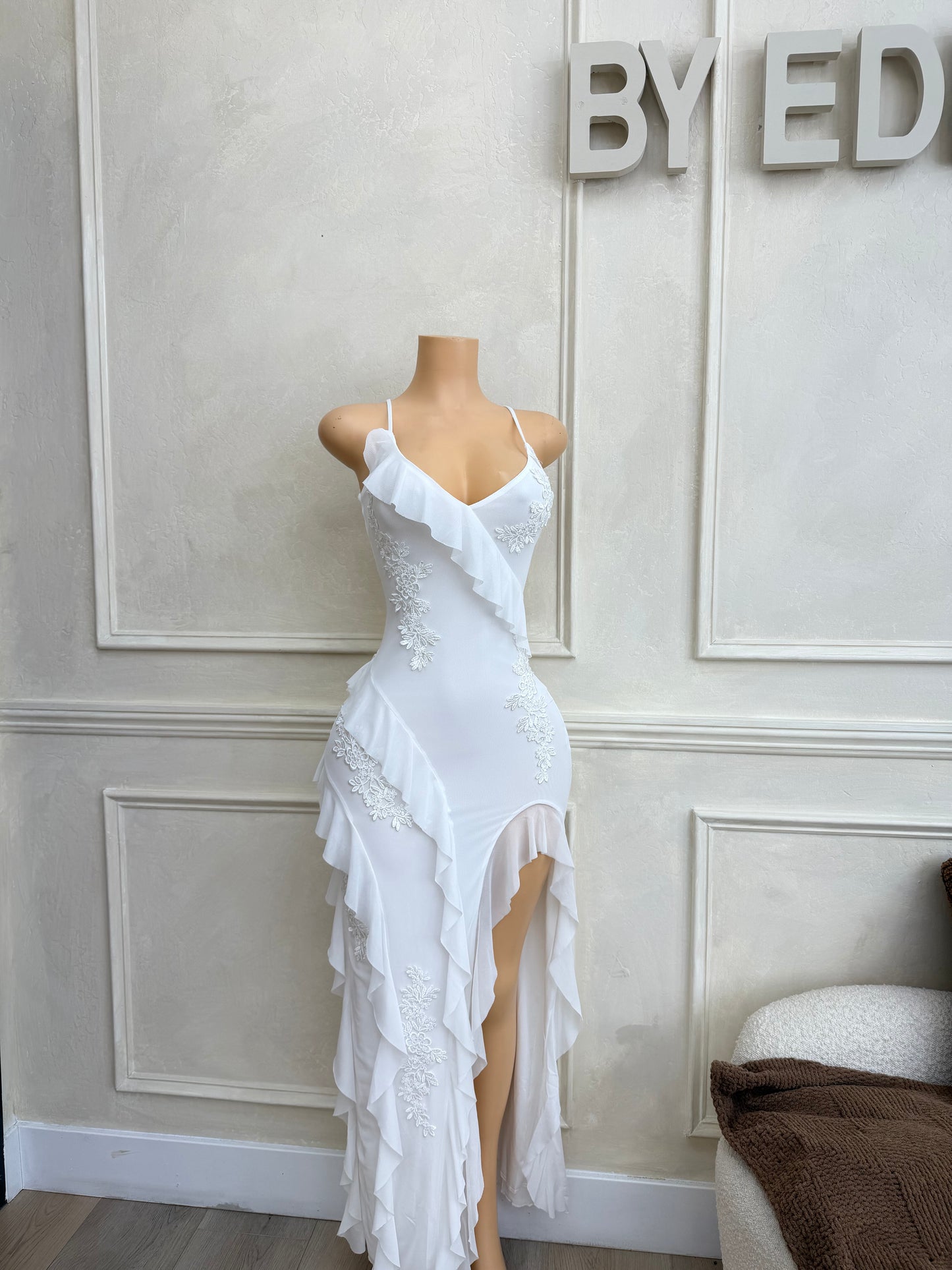 White mesh ruffle slit maxi dress