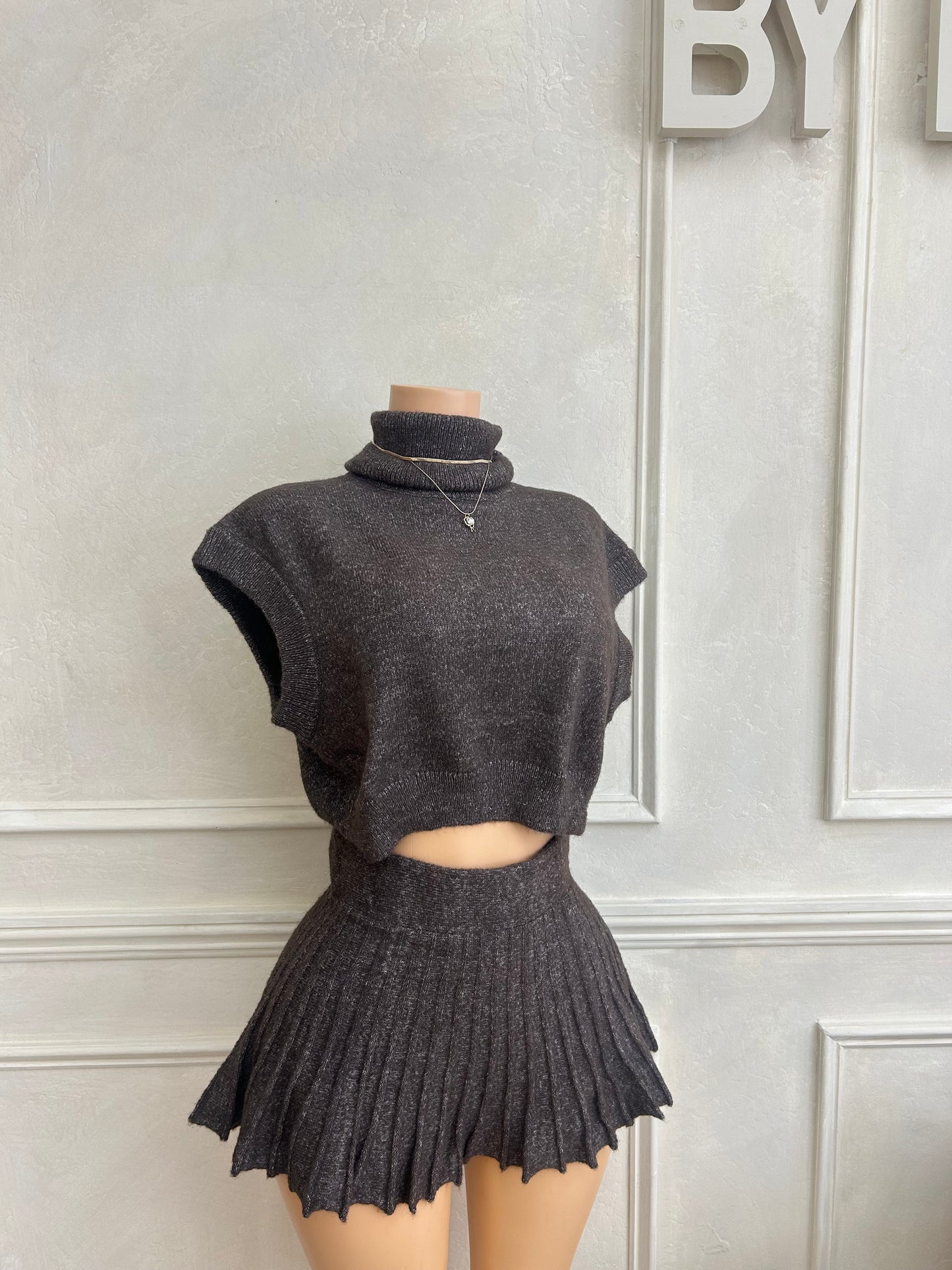 Pleated turtle neck and skirt set