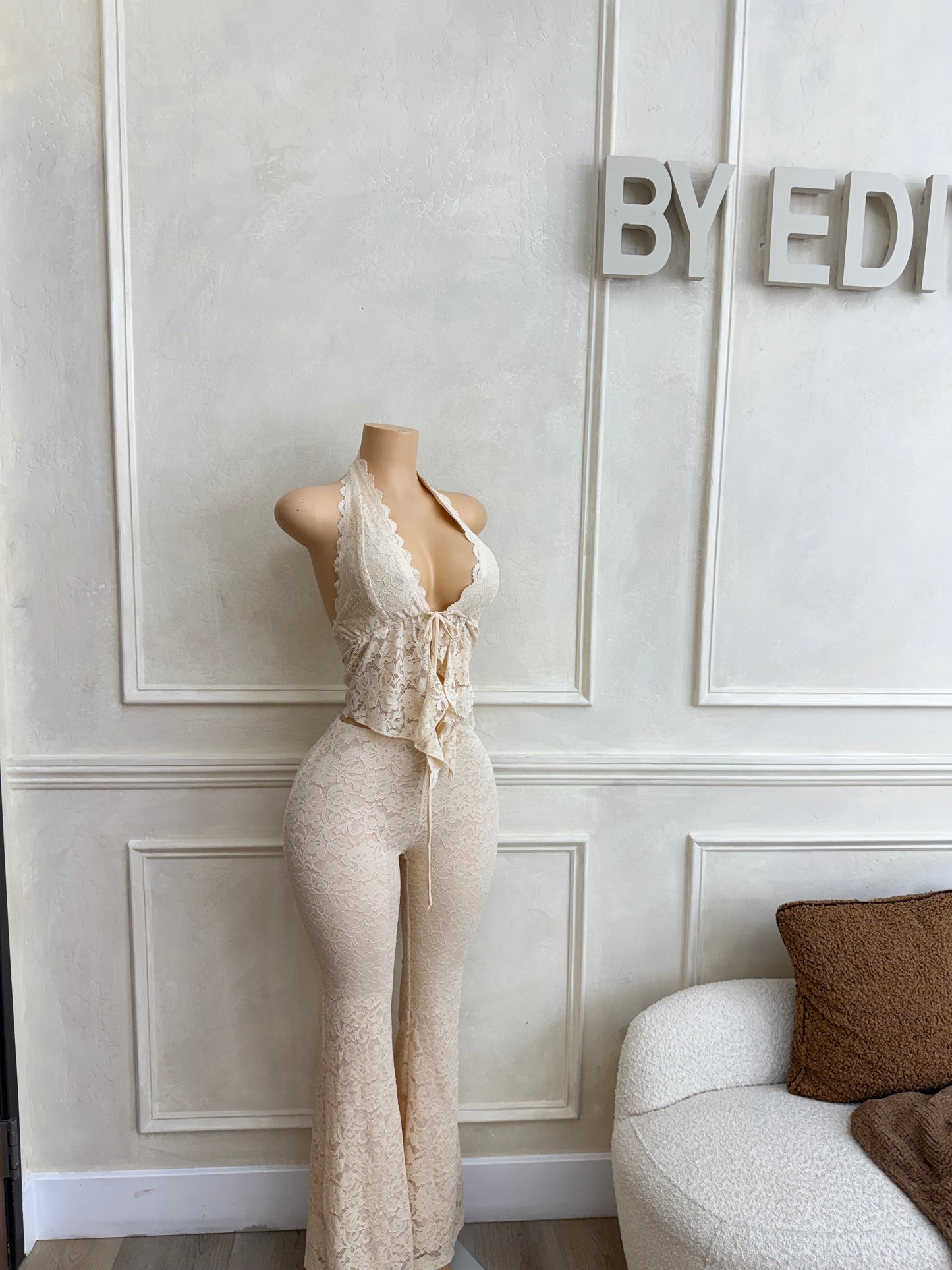 Stretch lace halter pant set