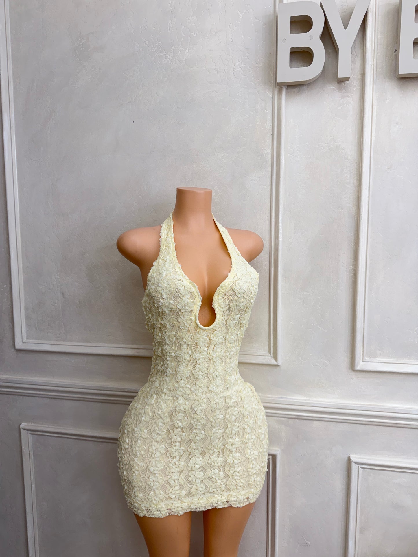 Butter yellow flower texture dress
